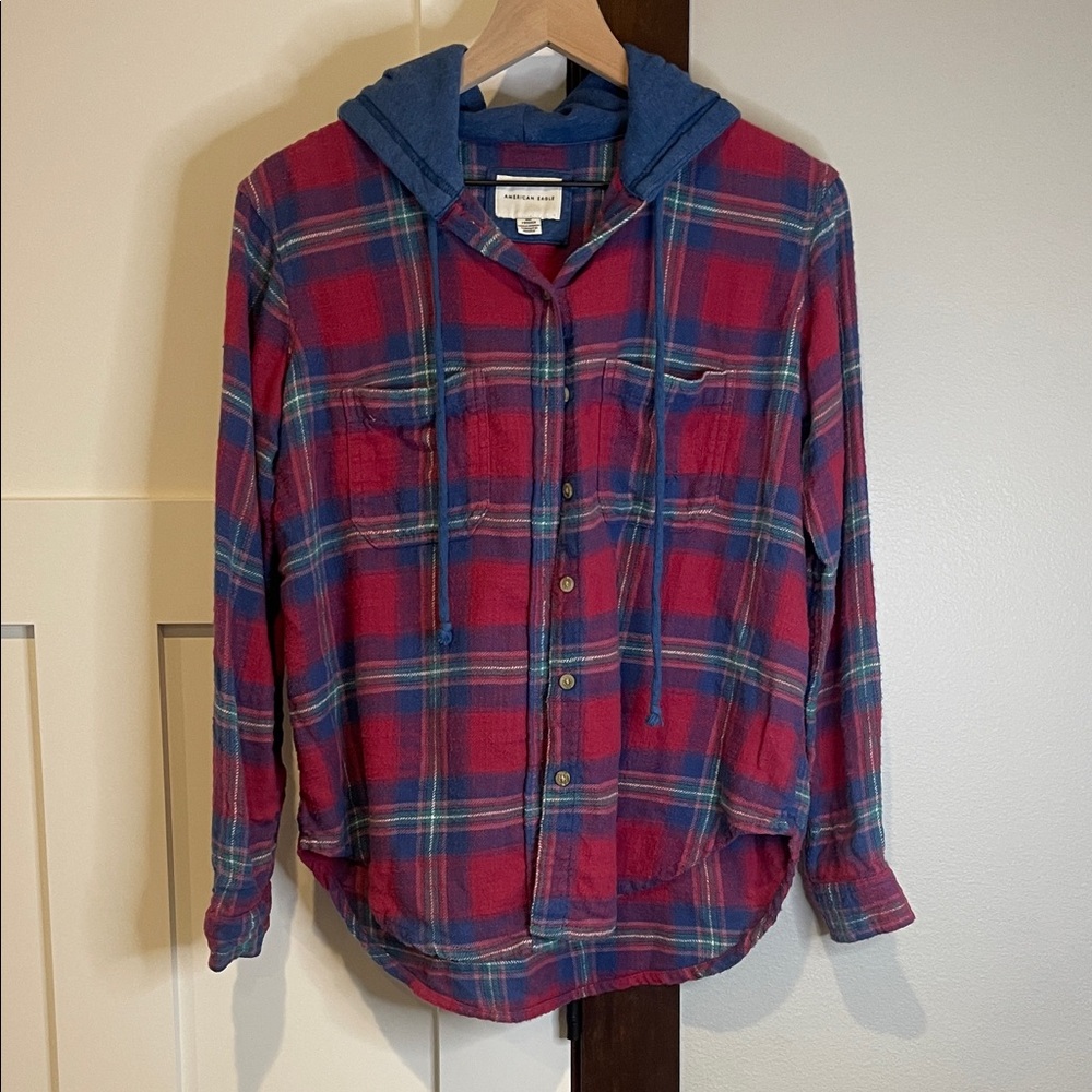 American Eagle Outfitters Oversized Red and Blue Plaid Shirt